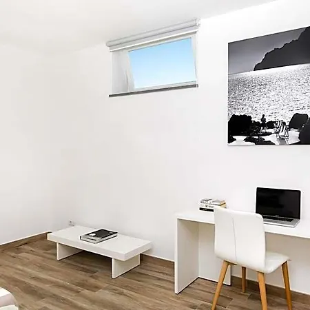 Alojamento de Acomodação e Pequeno-almoço Casa Cristina 4*